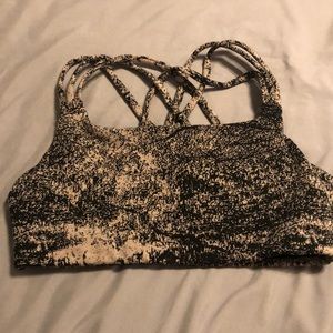 Athleta hyper focused sports bra